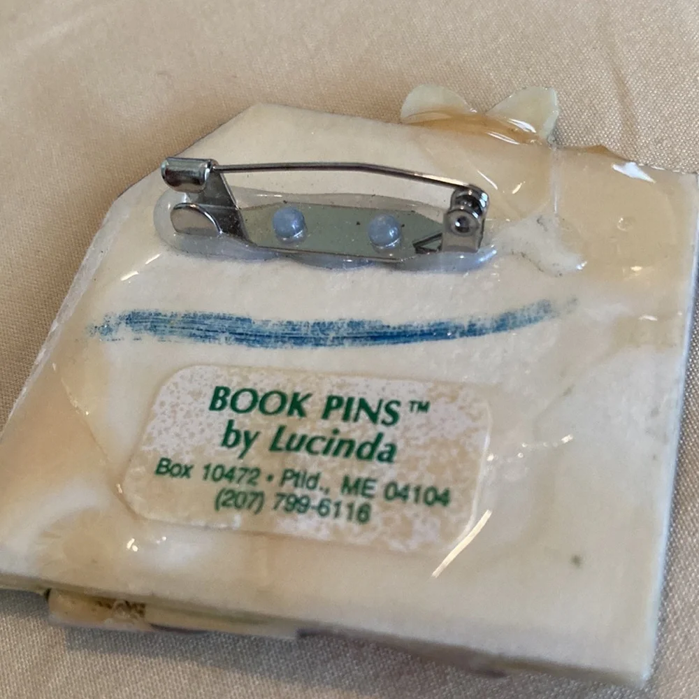 Lucinda Book pin brooch